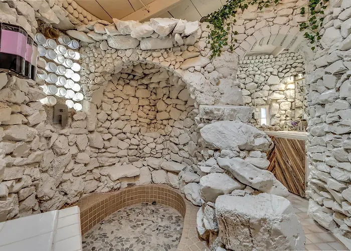 Bottle House - New Listing - Special Deals Holiday home Tucson