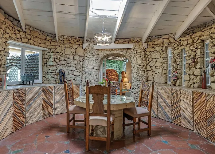 Bottle House - New Listing - Special Deals Holiday home Tucson